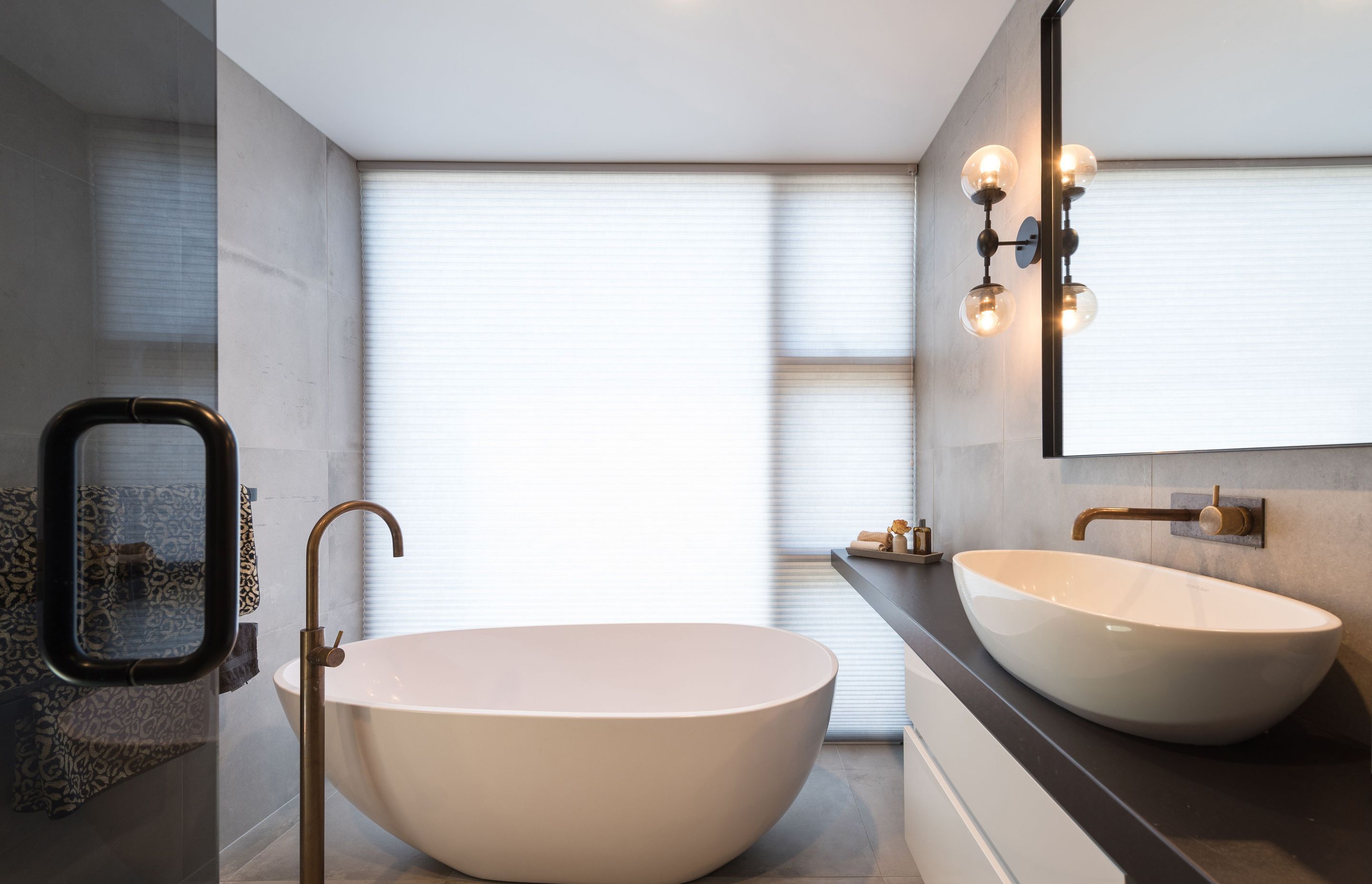 Master bathroom.