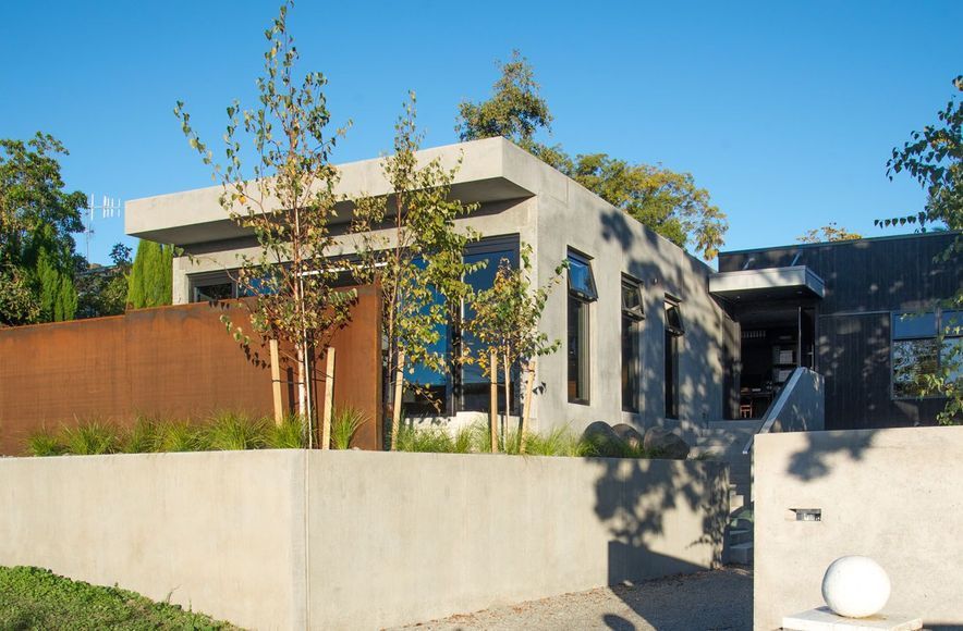 Murdoch Residence