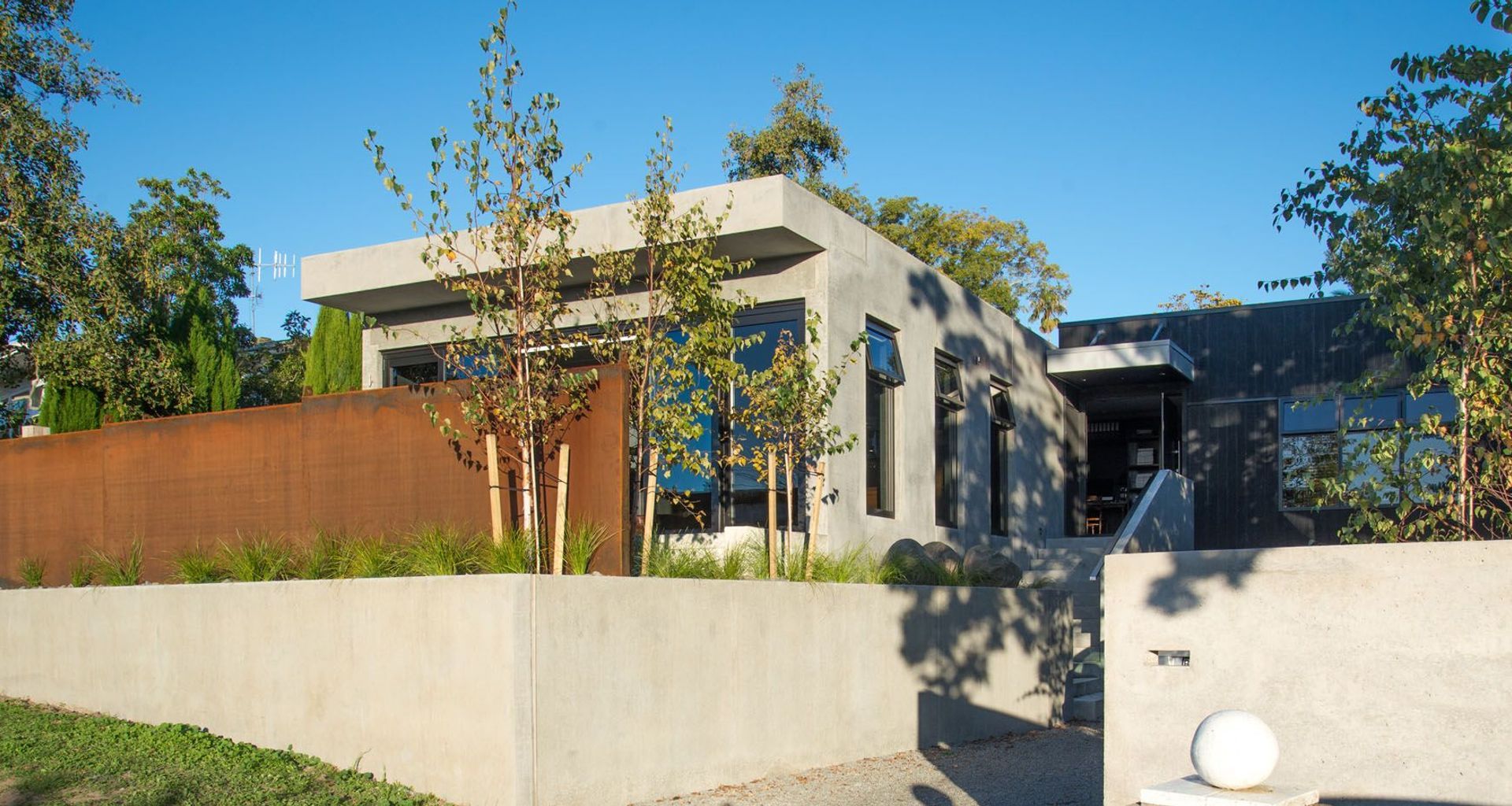 Murdoch Residence banner