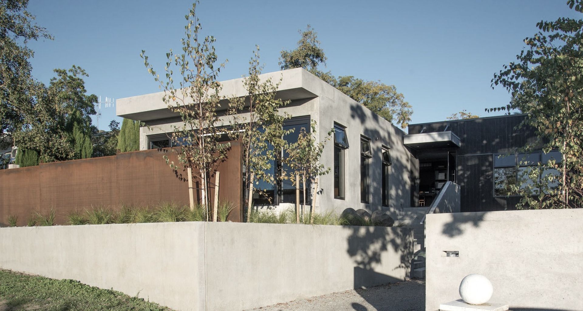 Murdoch Residence banner