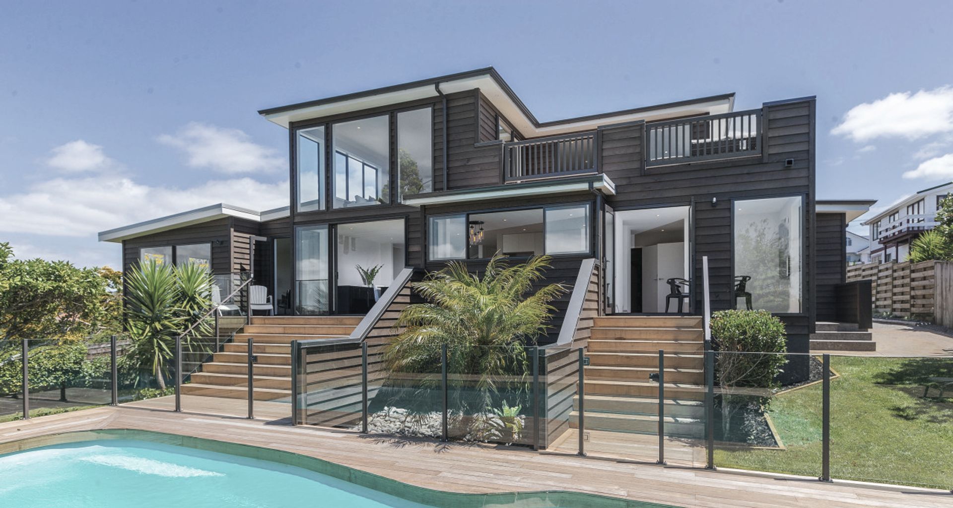 Murrays Bay Home banner