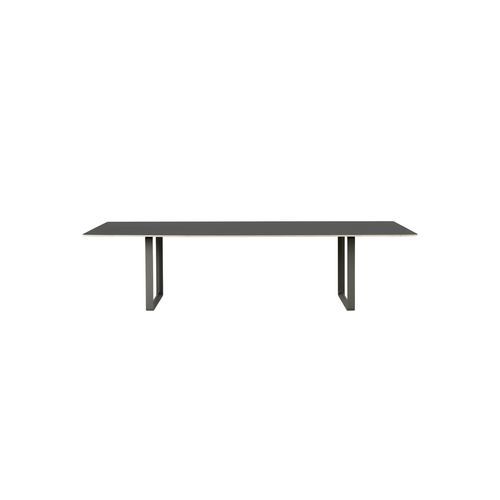 70 / 70 Table by Muuto