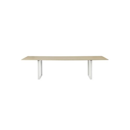 70 / 70 Table by Muuto