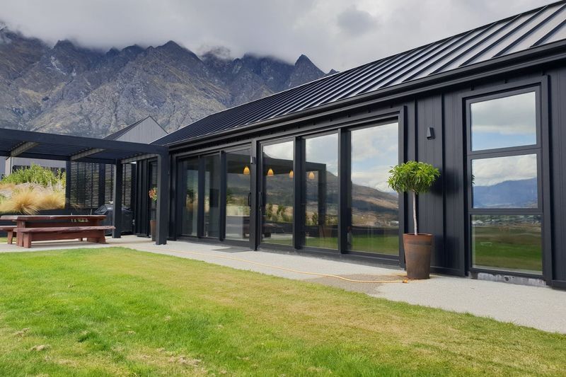 NZ Tint