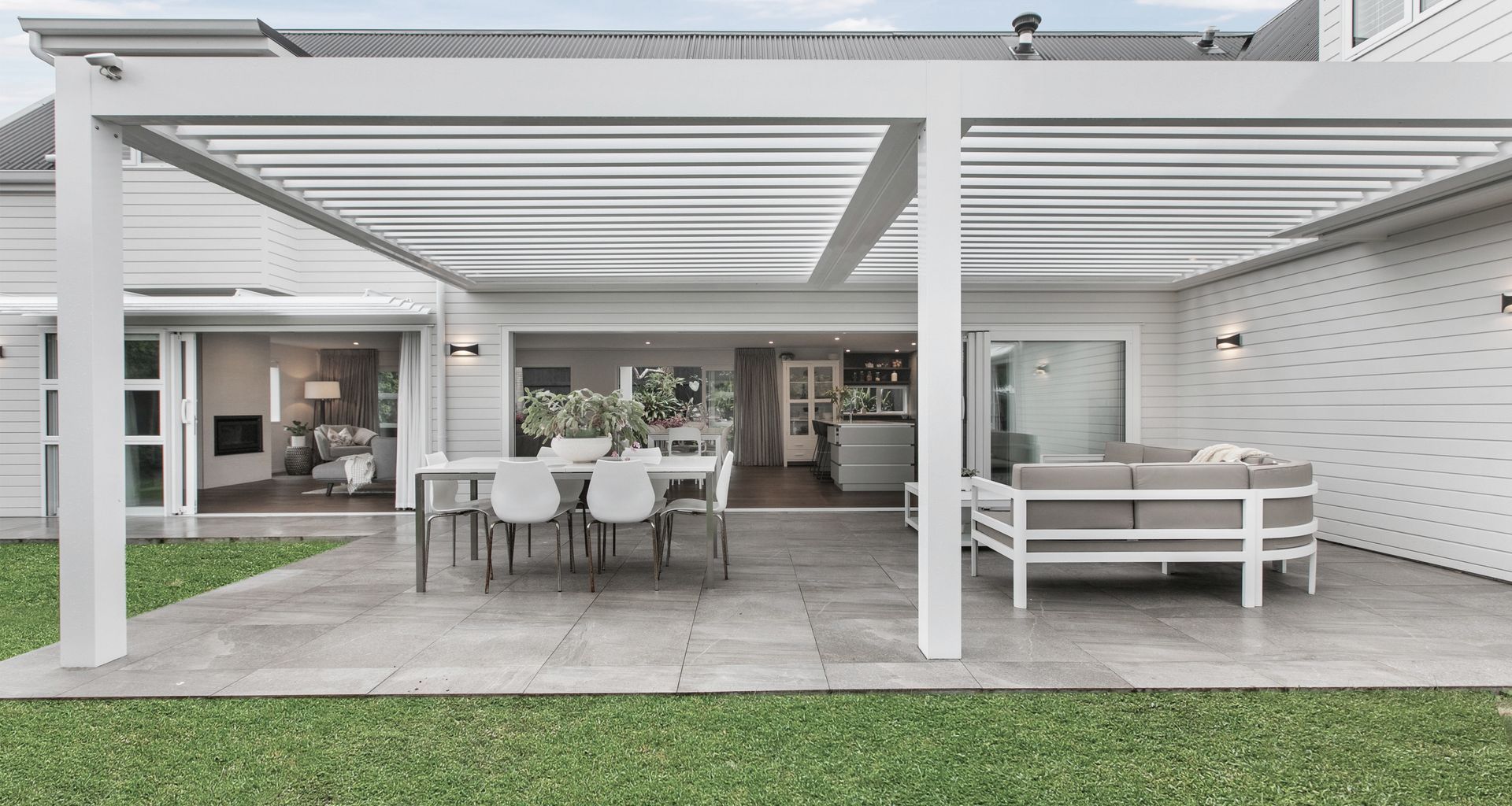 Narrow Neck Residence banner