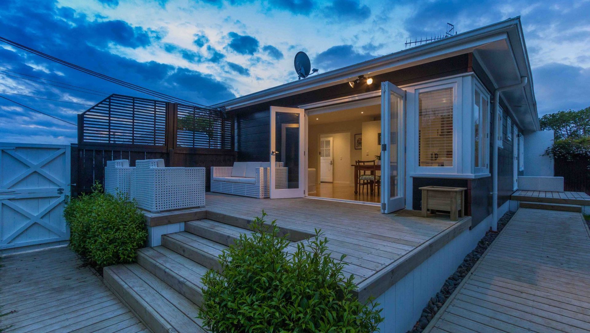 Narrow Neck Unit Renovation banner