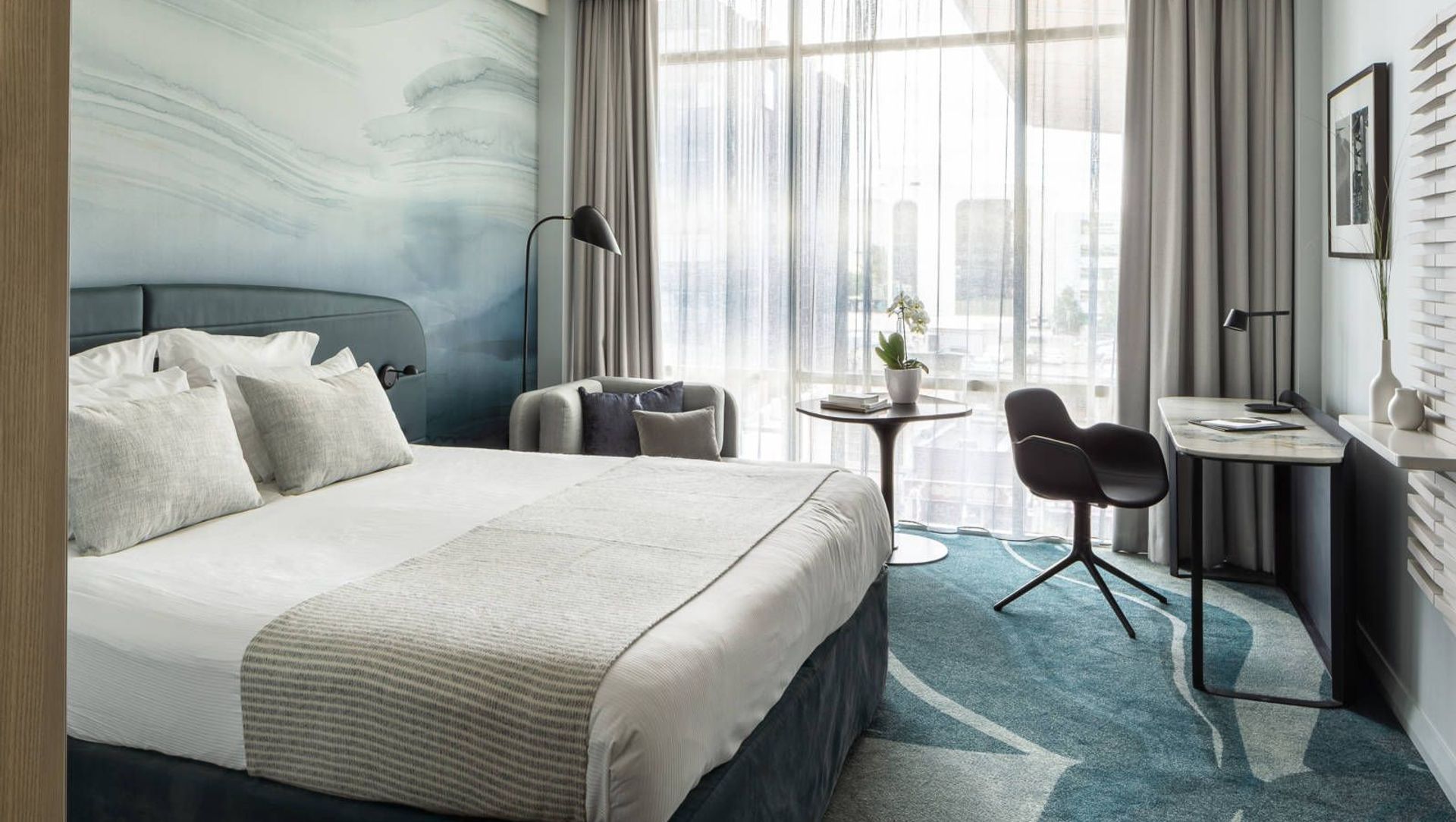 Novotel Tainui banner