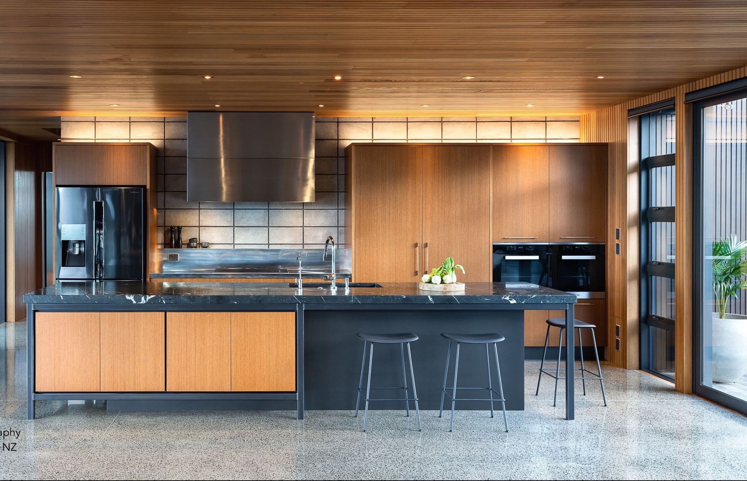 Keen to celebrate their new home’s industrial and natural materiality, our clients wanted a contemporary kitchen, designed with rawness & ‘honesty’. A concrete block wall was to feature in the kitchen yet be practical