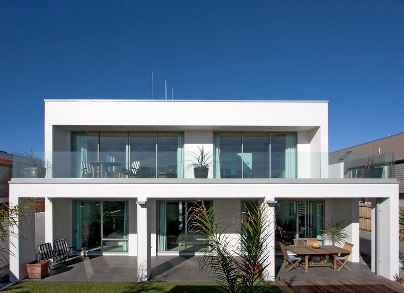 Oceanbeach Contemporary Living