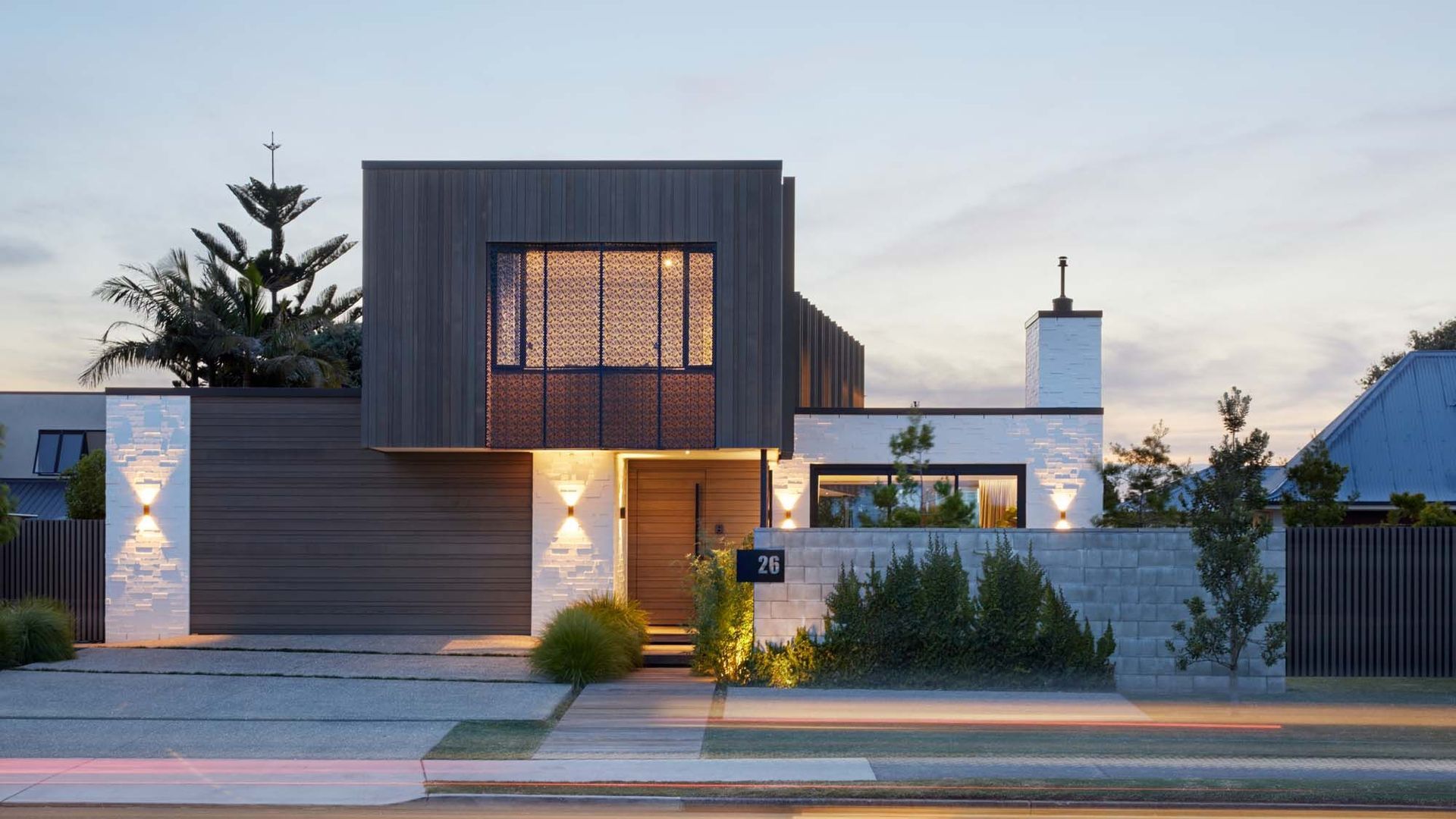 Oceanbeach Road House: a private oasis banner