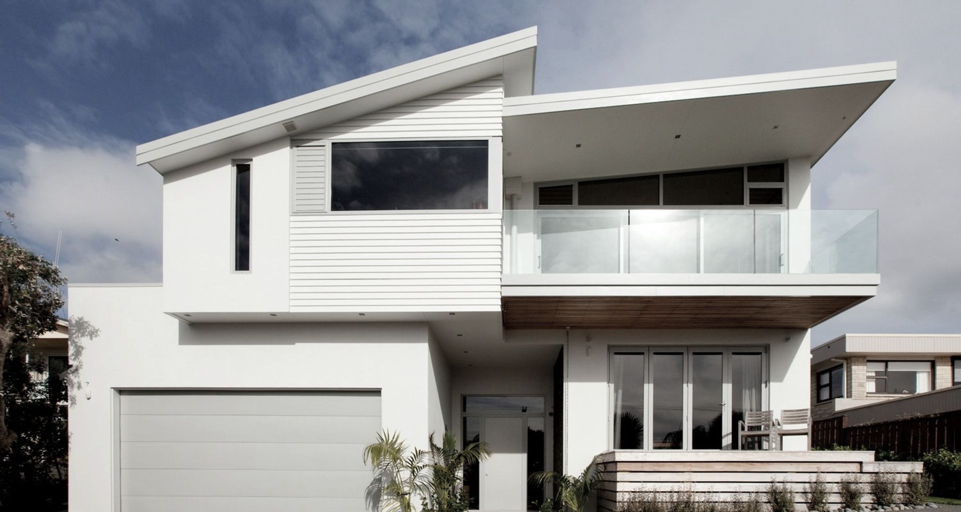 Oceanbeach Road banner