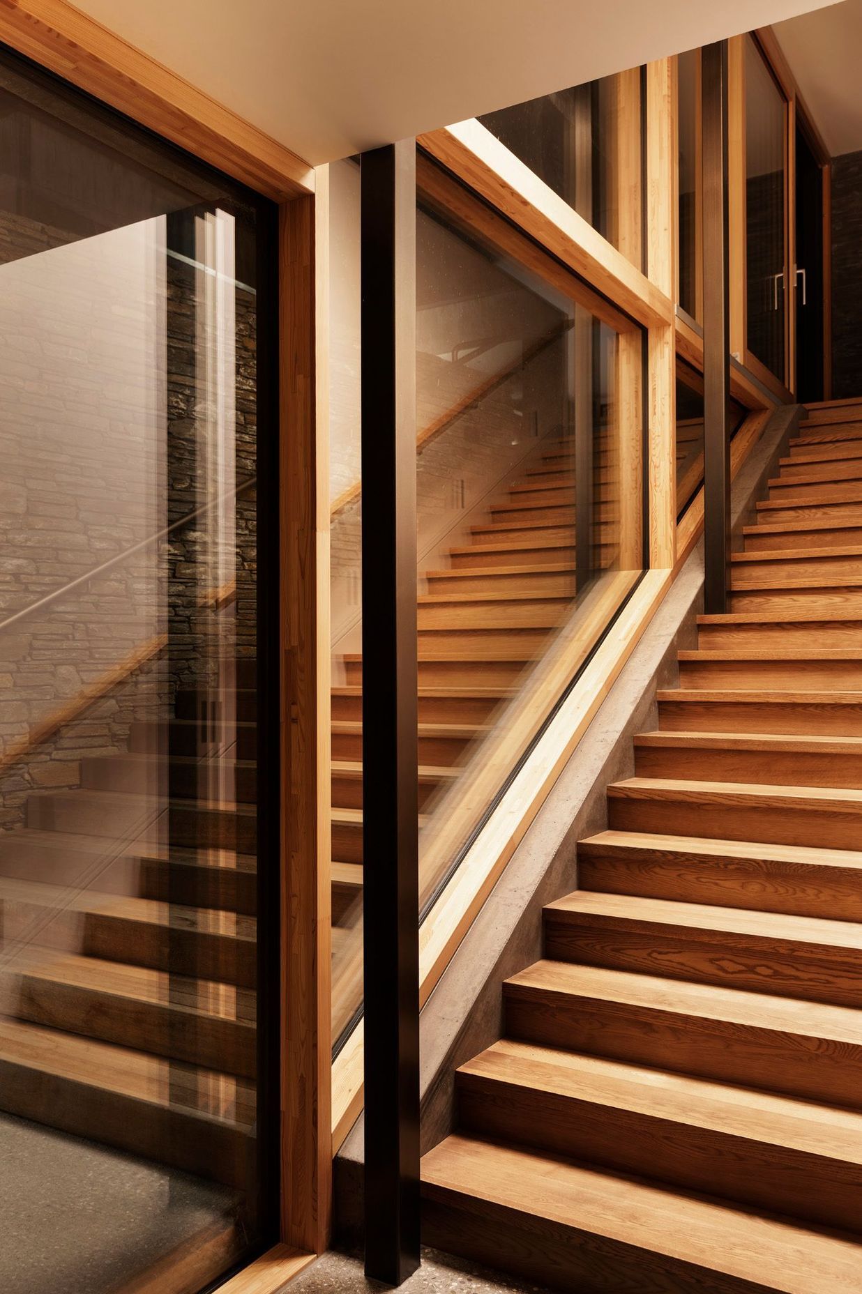 The oak staircase to the master suite.