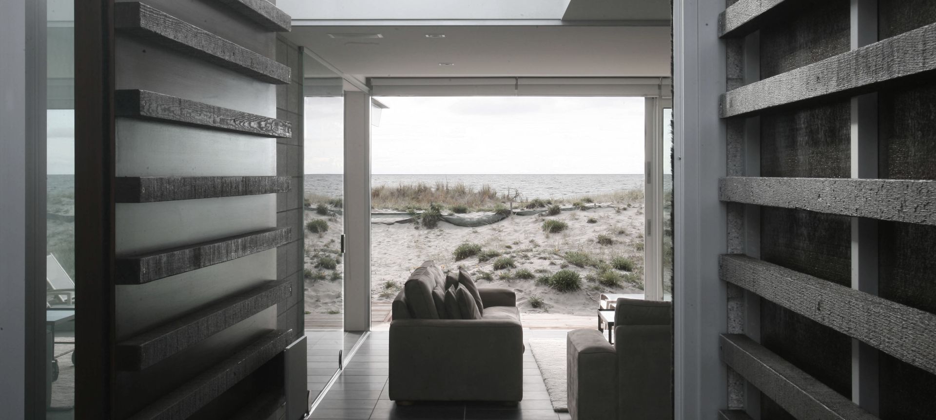 Omaha Beachfront House banner