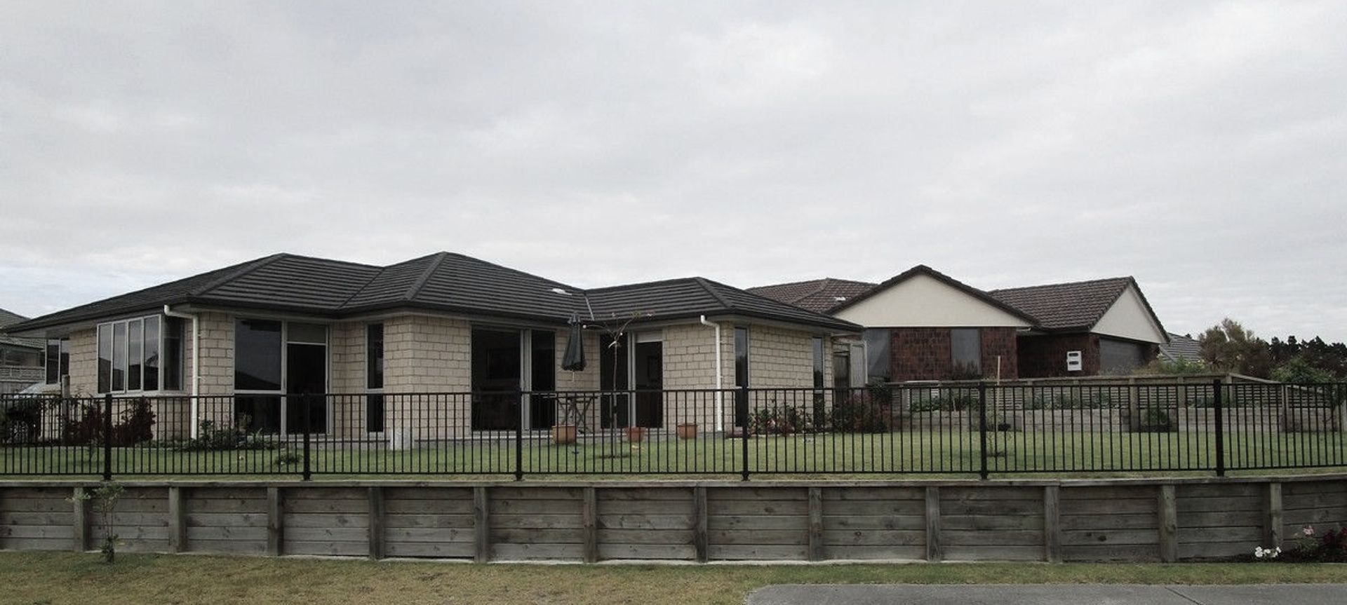 One Tree Hill Residential banner