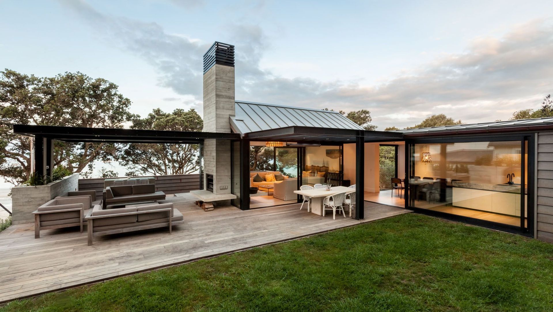 Oneroa Outdoor Living banner