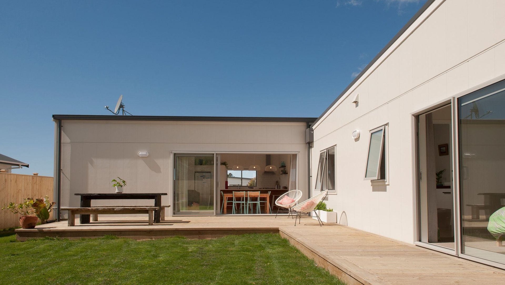Owston House - Tairua banner