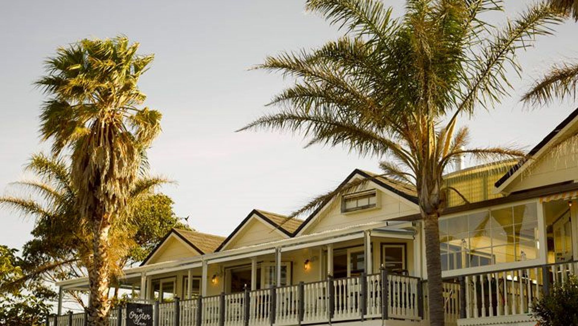 Oyster Inn Waiheke Island banner