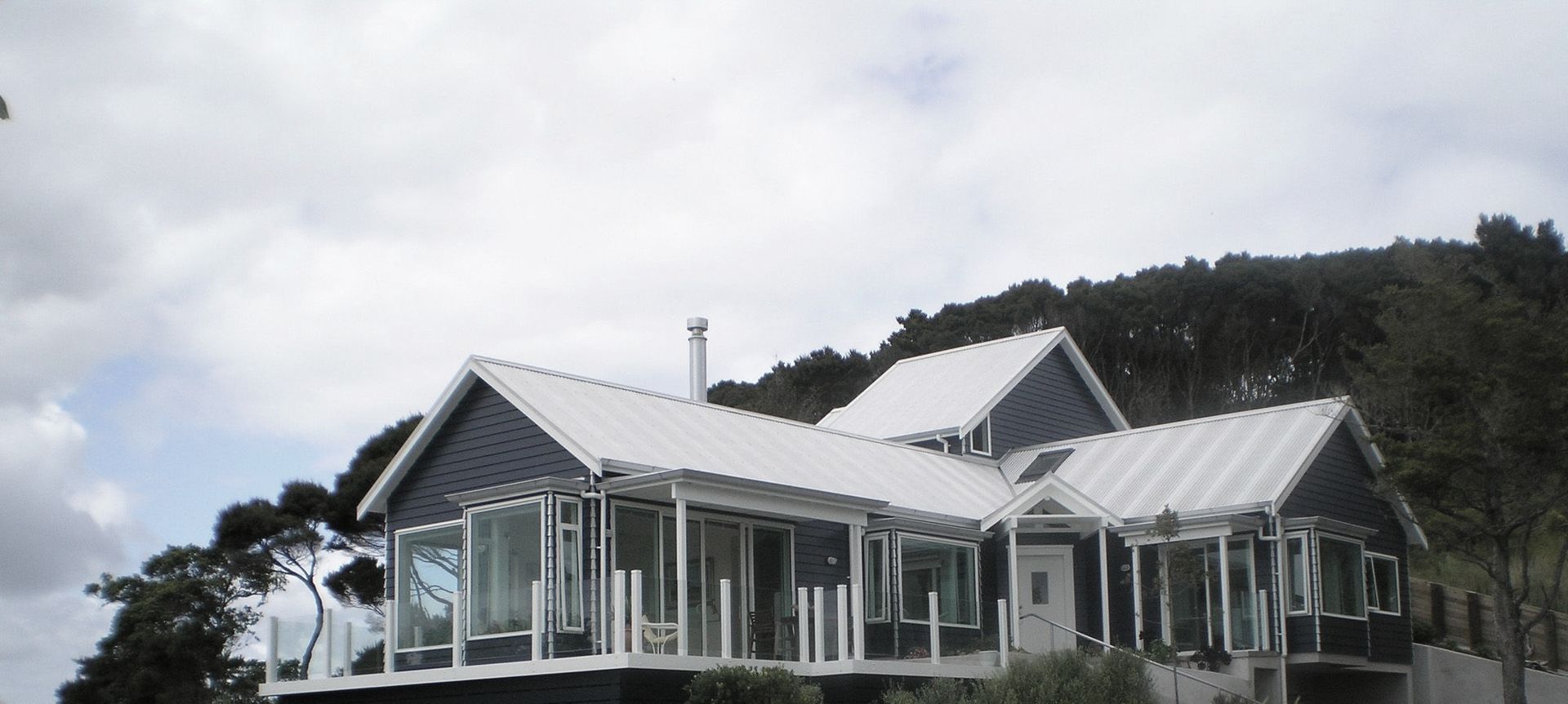Paihia House banner