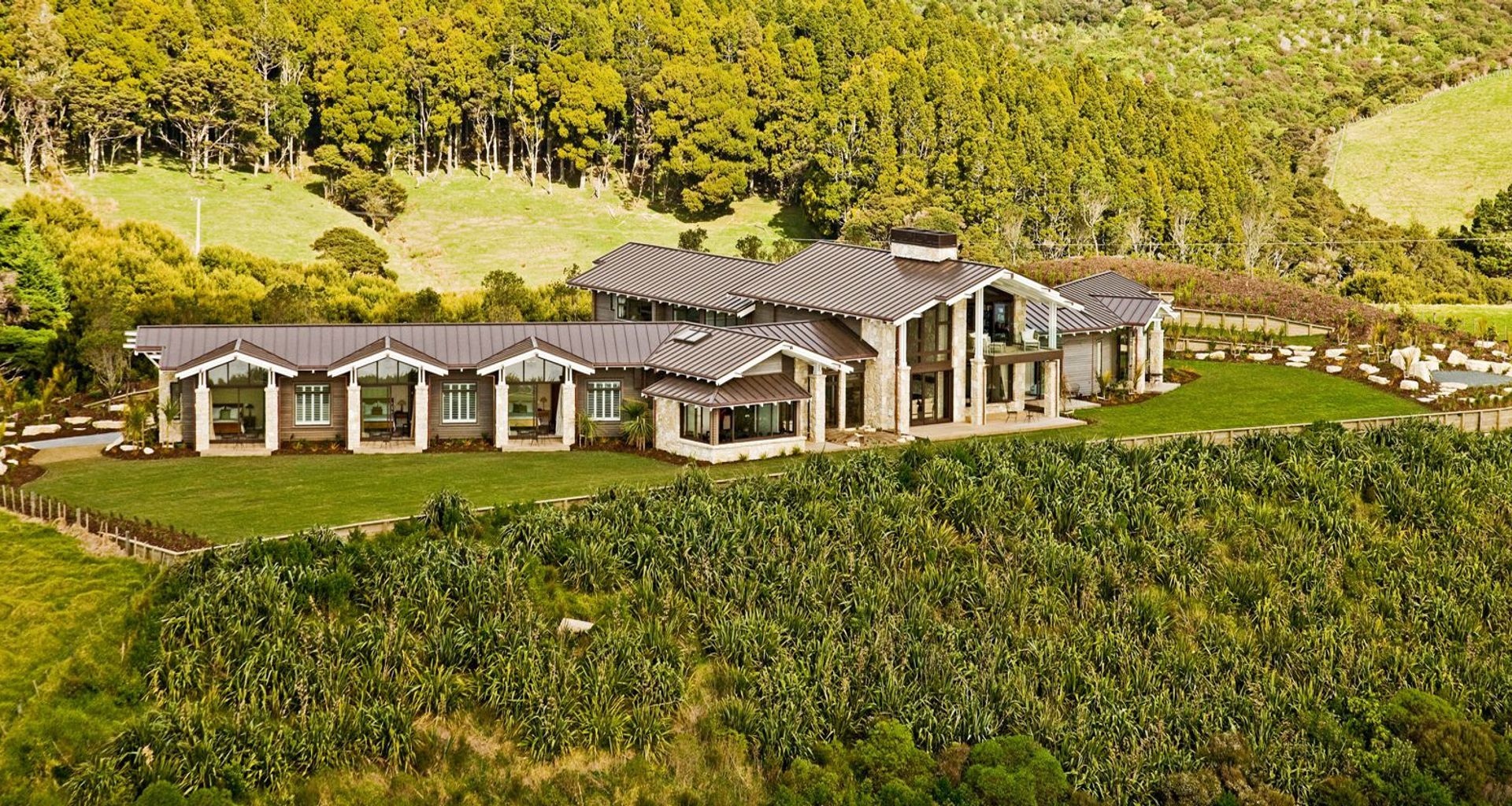 Pakiri Home banner