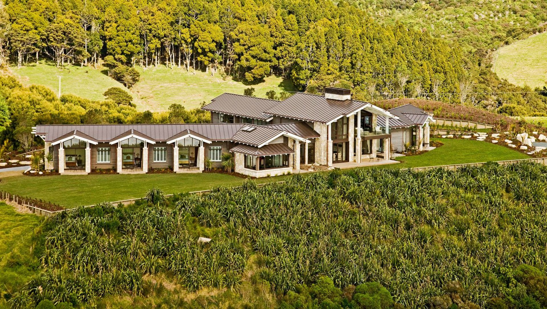 Pakiri Home banner