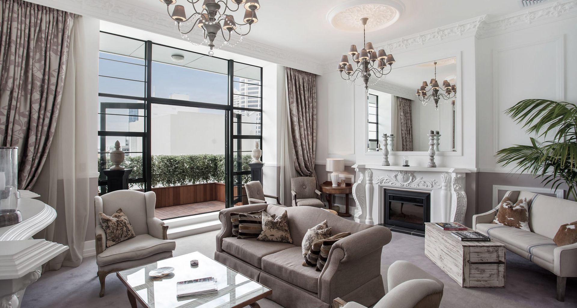Parisian Style Apartment banner