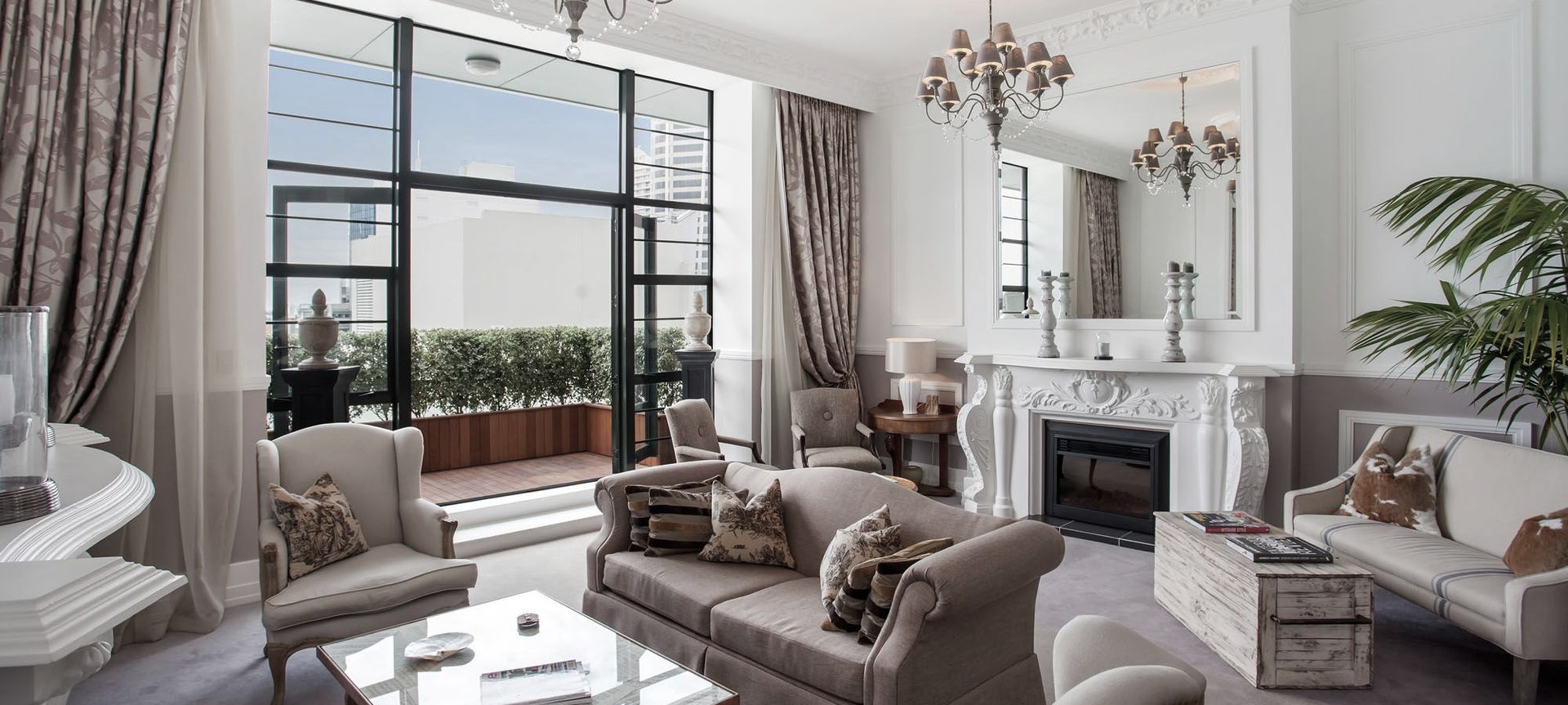 Parisian Style Apartment banner