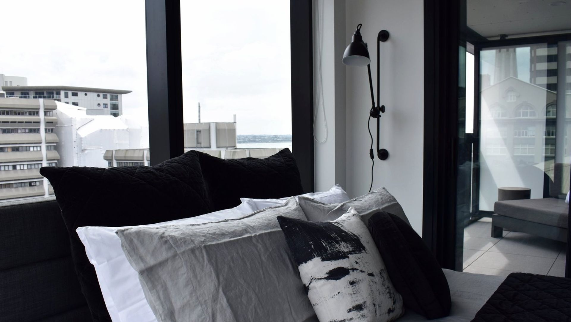Park Residence Urban Apartment banner