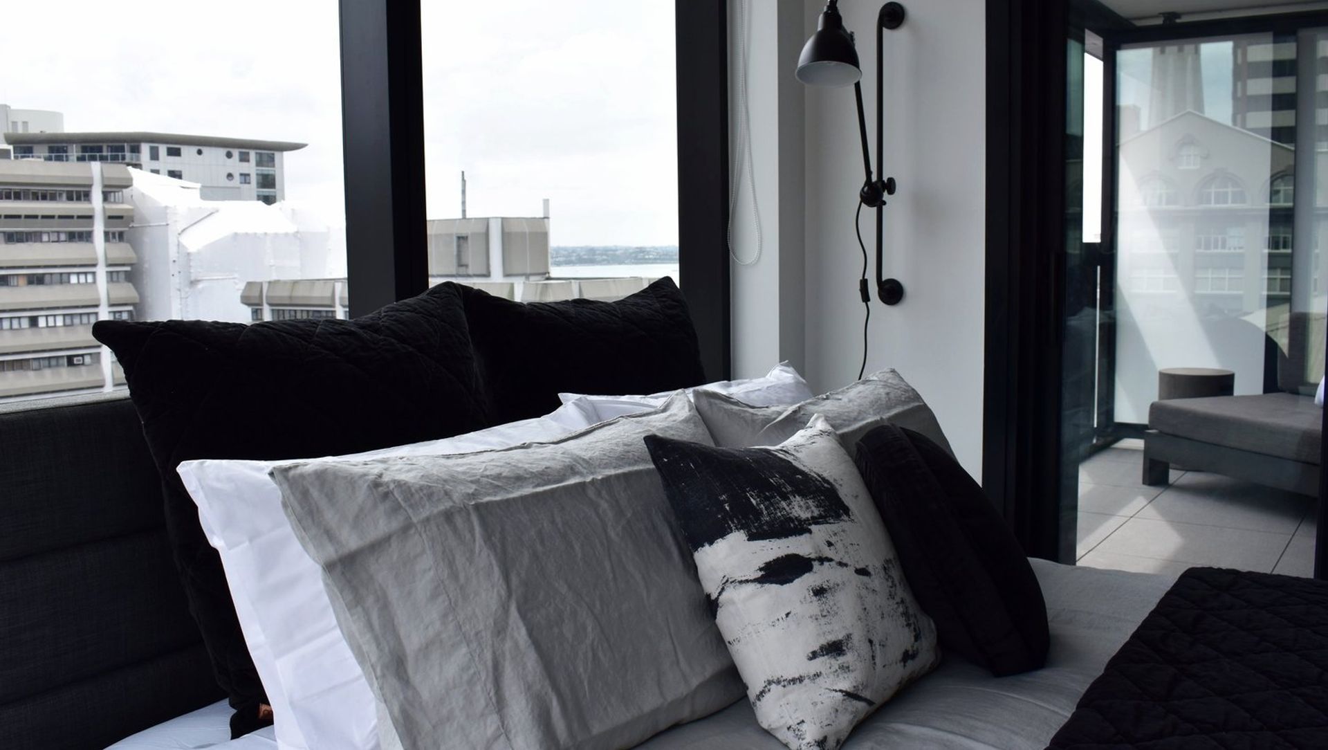 Park Residence Urban Apartment banner