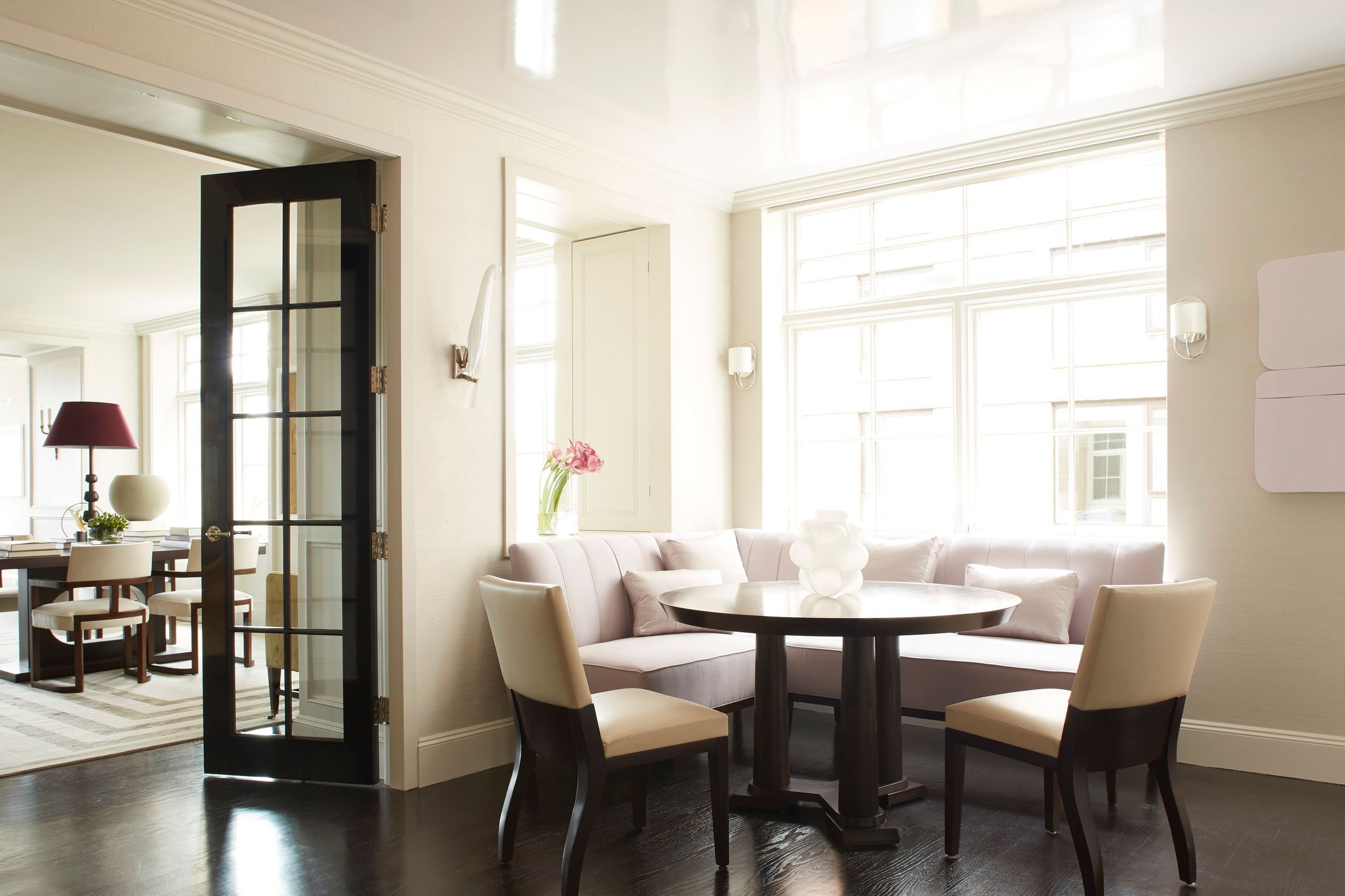 Breakfast Nook.  Interiors by Lisa Tharp.  Photography by Max Kim-Bee.