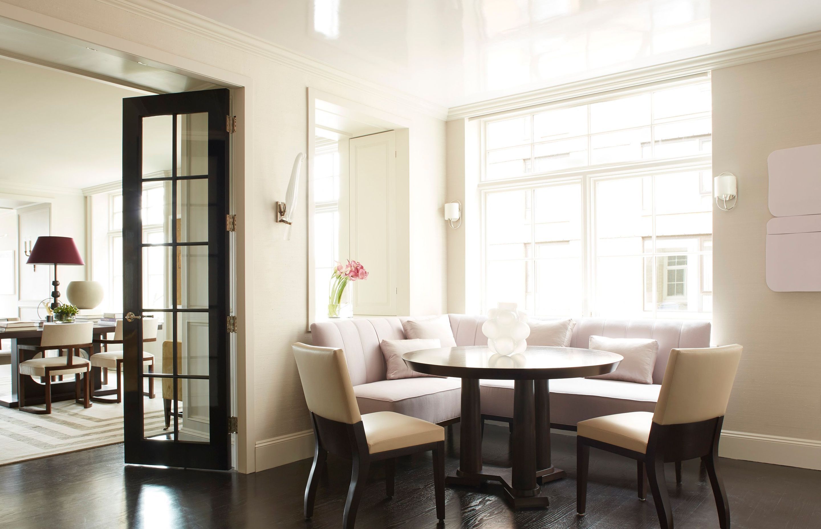 Breakfast Nook.  Interiors by Lisa Tharp.  Photography by Max Kim-Bee.