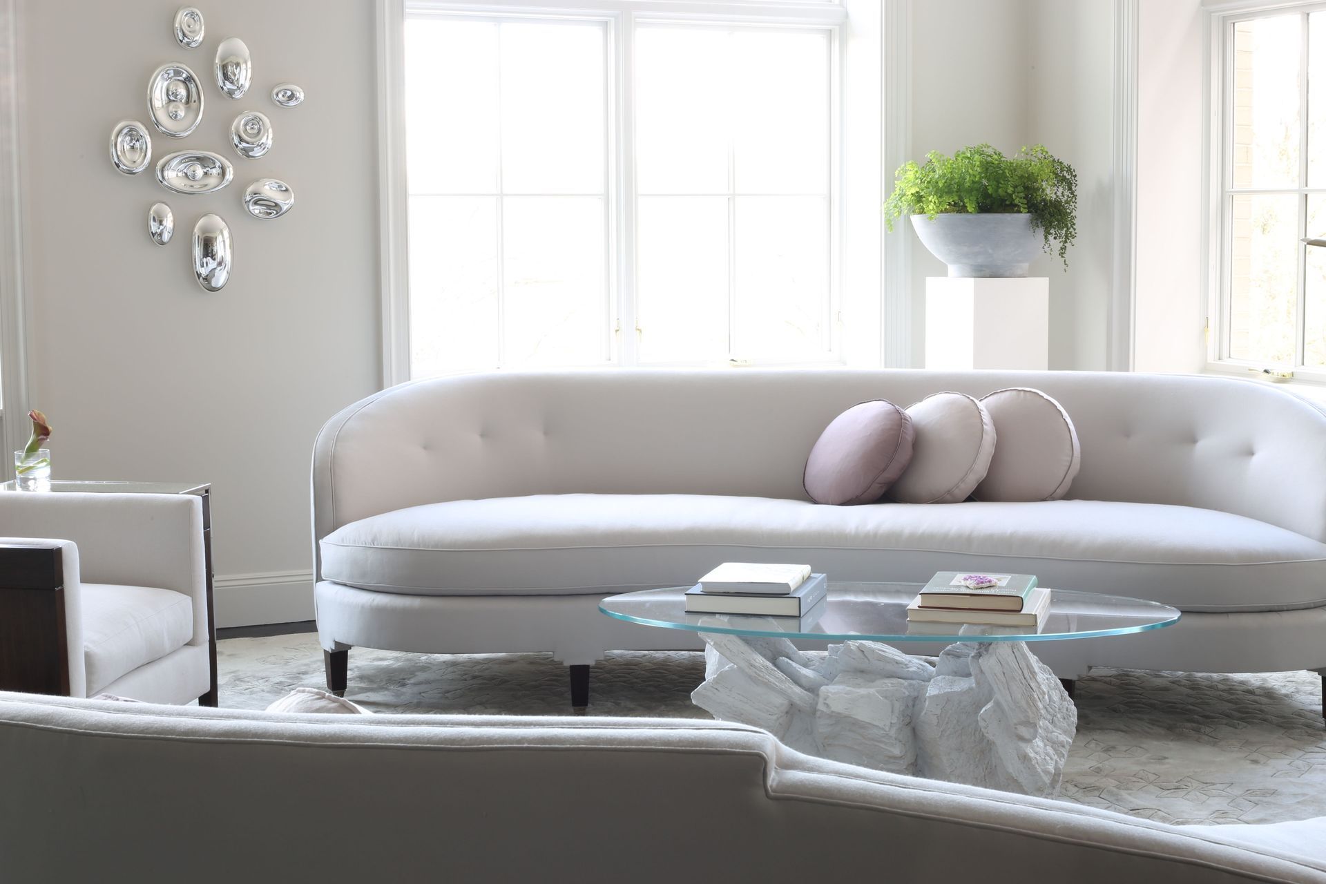 Living Room.  Interiors by Lisa Tharp.  Photography by Max Kim-Bee.