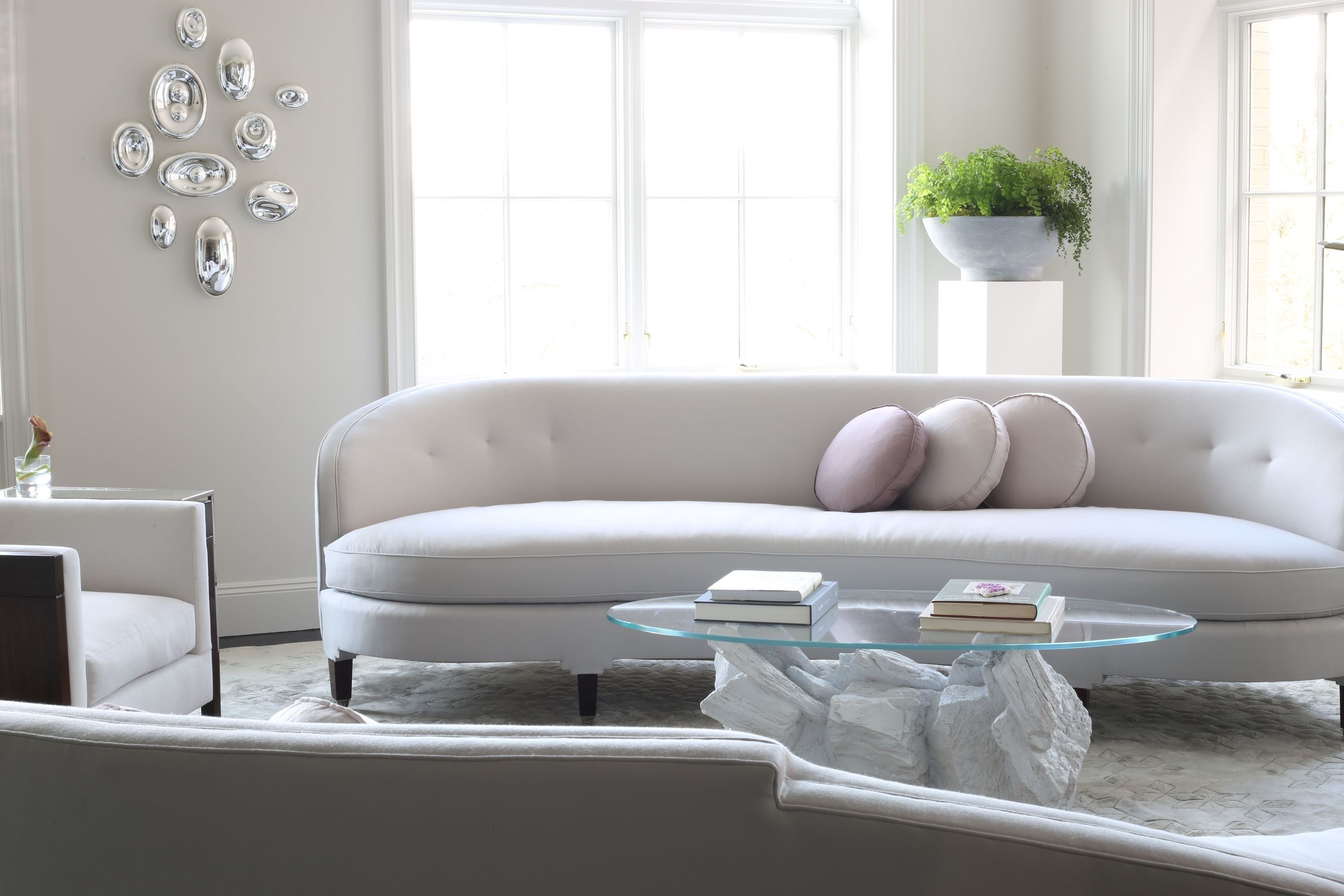 Living Room.  Interiors by Lisa Tharp.  Photography by Max Kim-Bee.