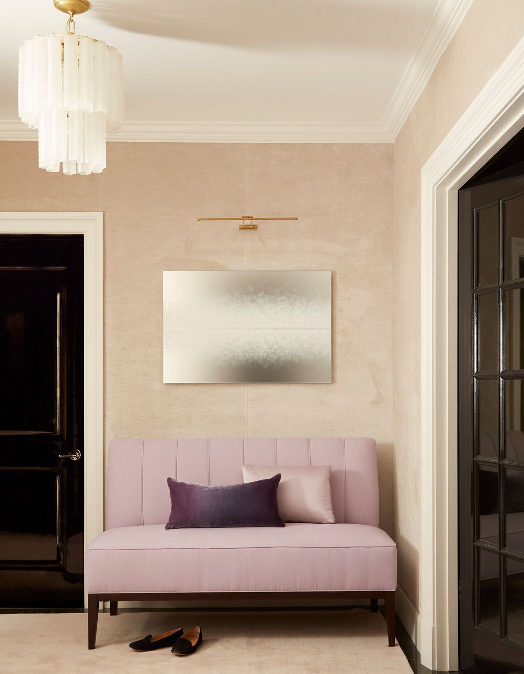 Foyer.  Interiors by Lisa Tharp.  Photography by Max Kim-Bee.