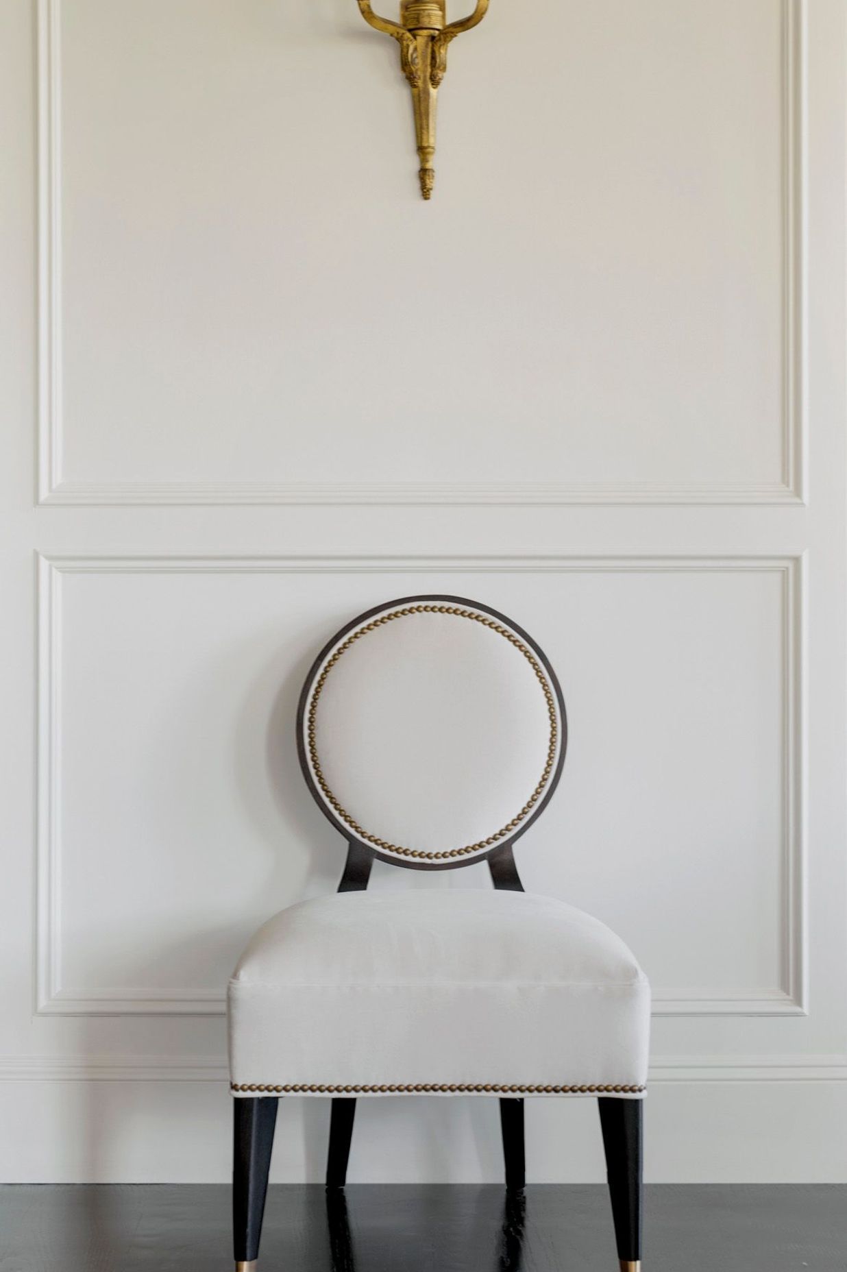 Oval-backed Chair.  Interiors by Lisa Tharp.  Photography by Max Kim-Bee.