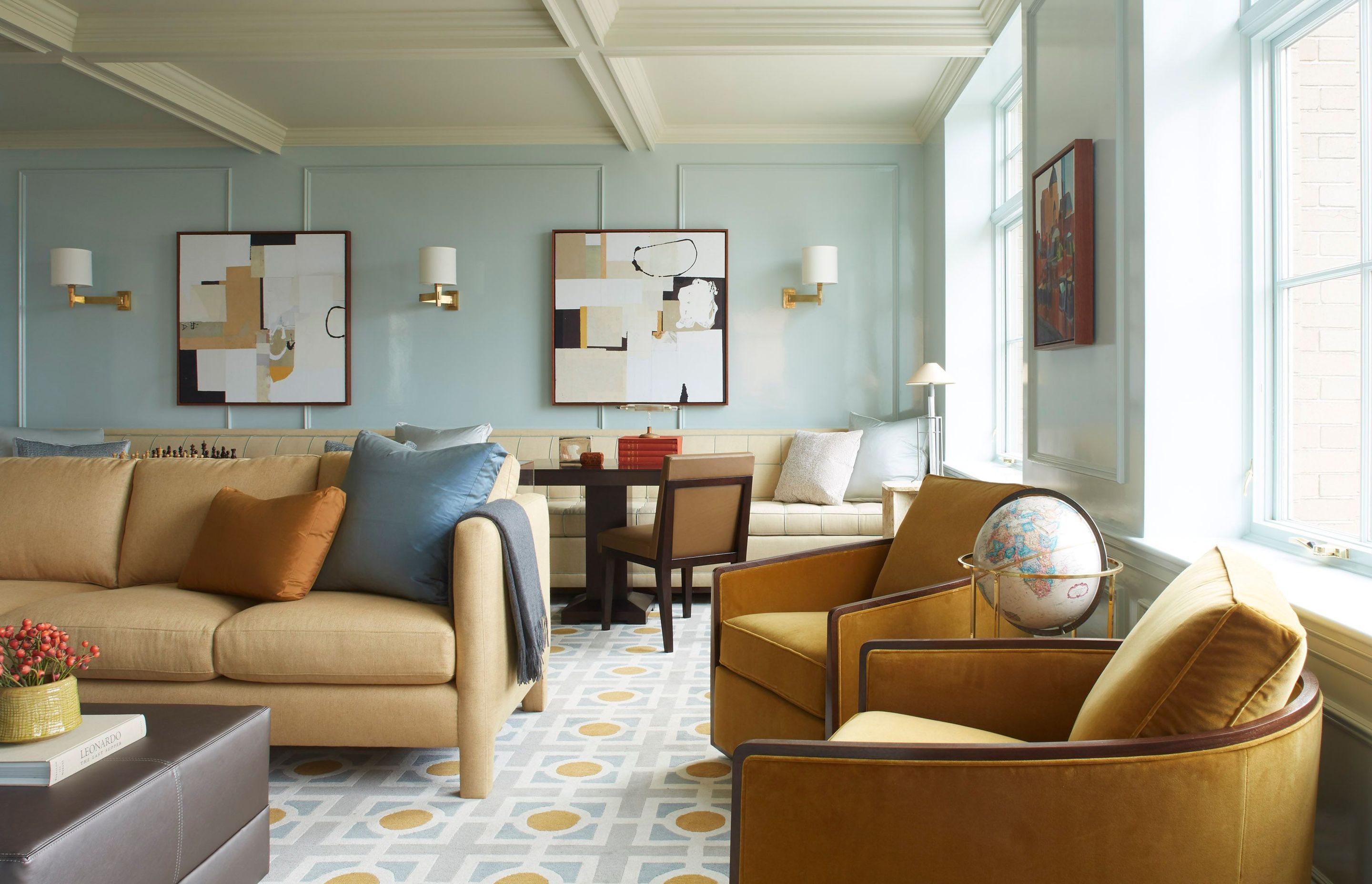 Family Room Interiors by Lisa Tharp. Photography by Max Kim-Bee.