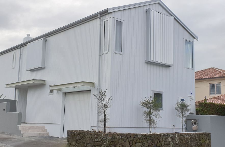 Parnell House - white Accoya