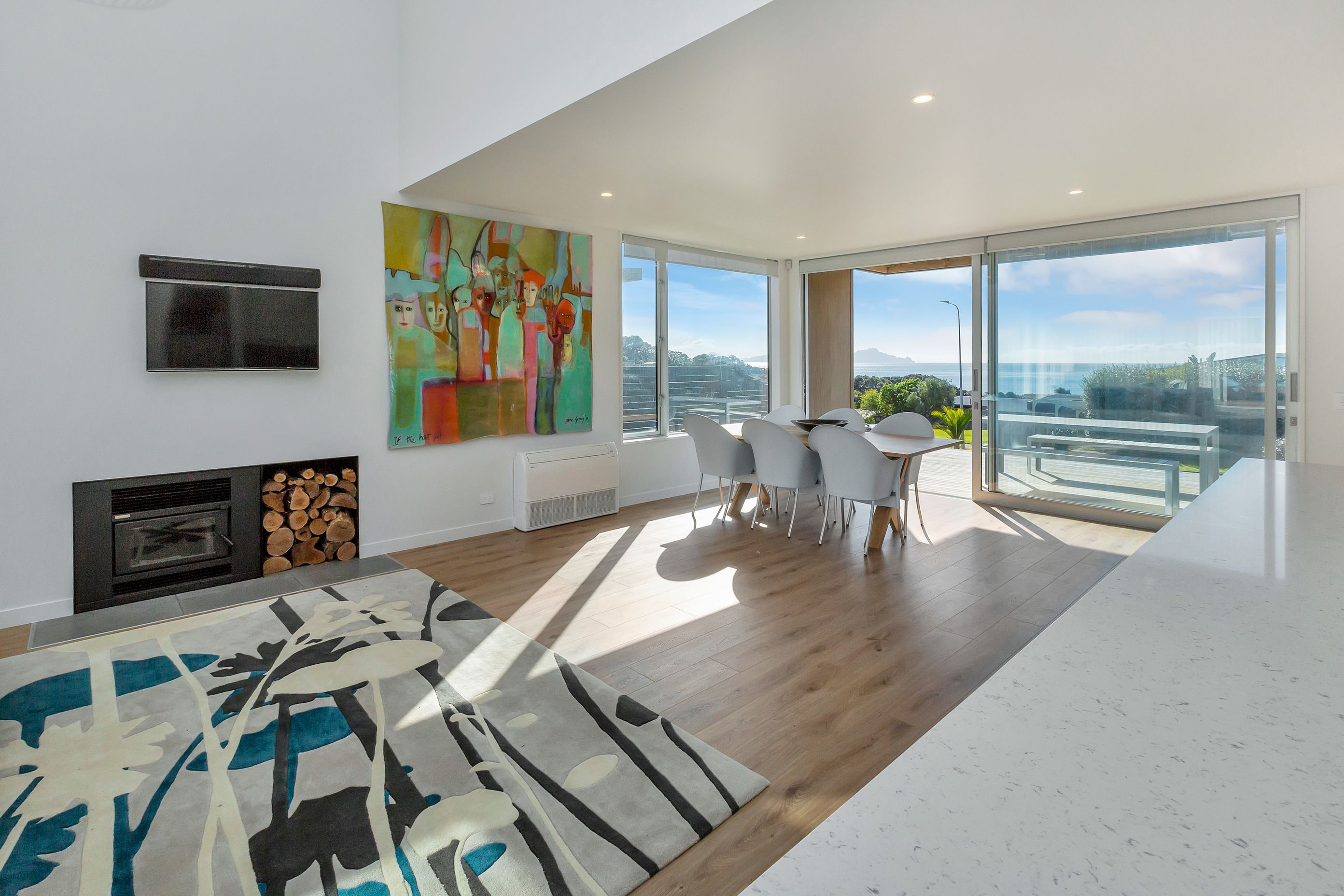 Lounge Dining Room
