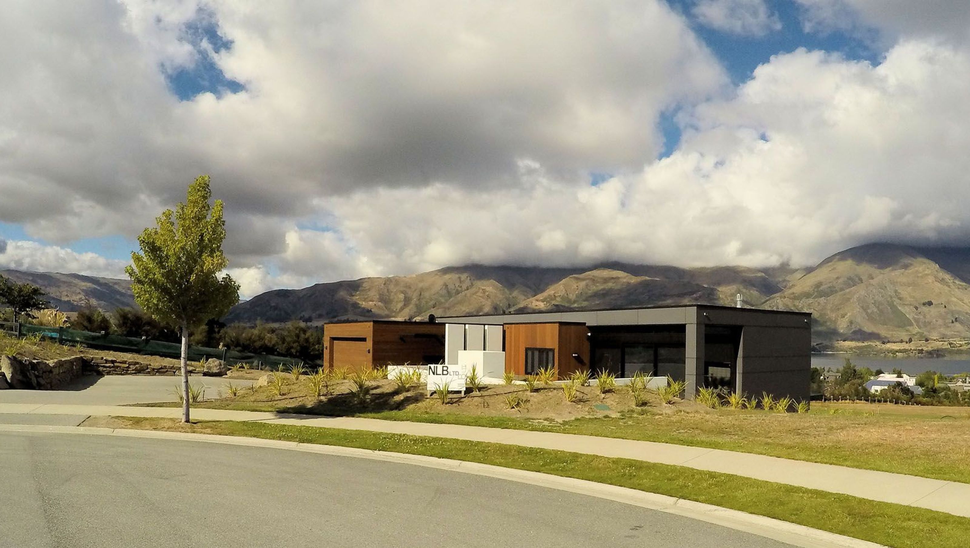 Peninsula Bay House