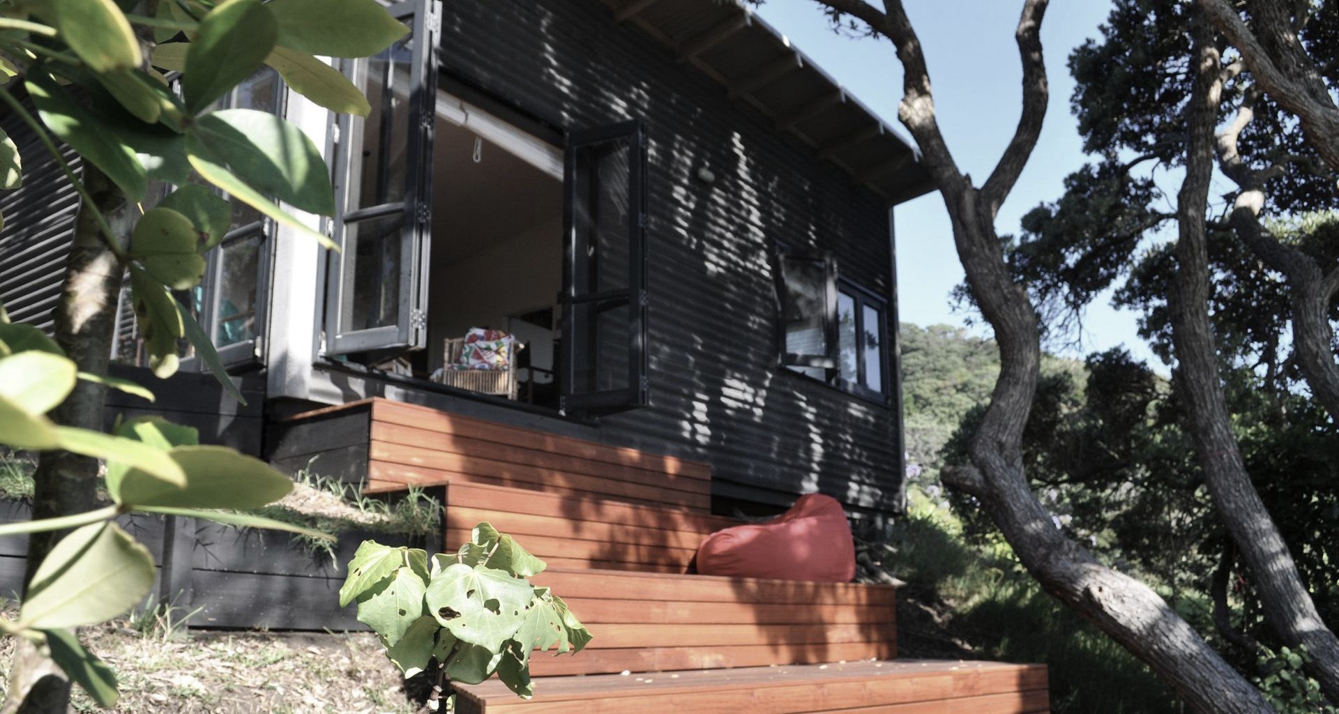 Piha Deck Steps banner