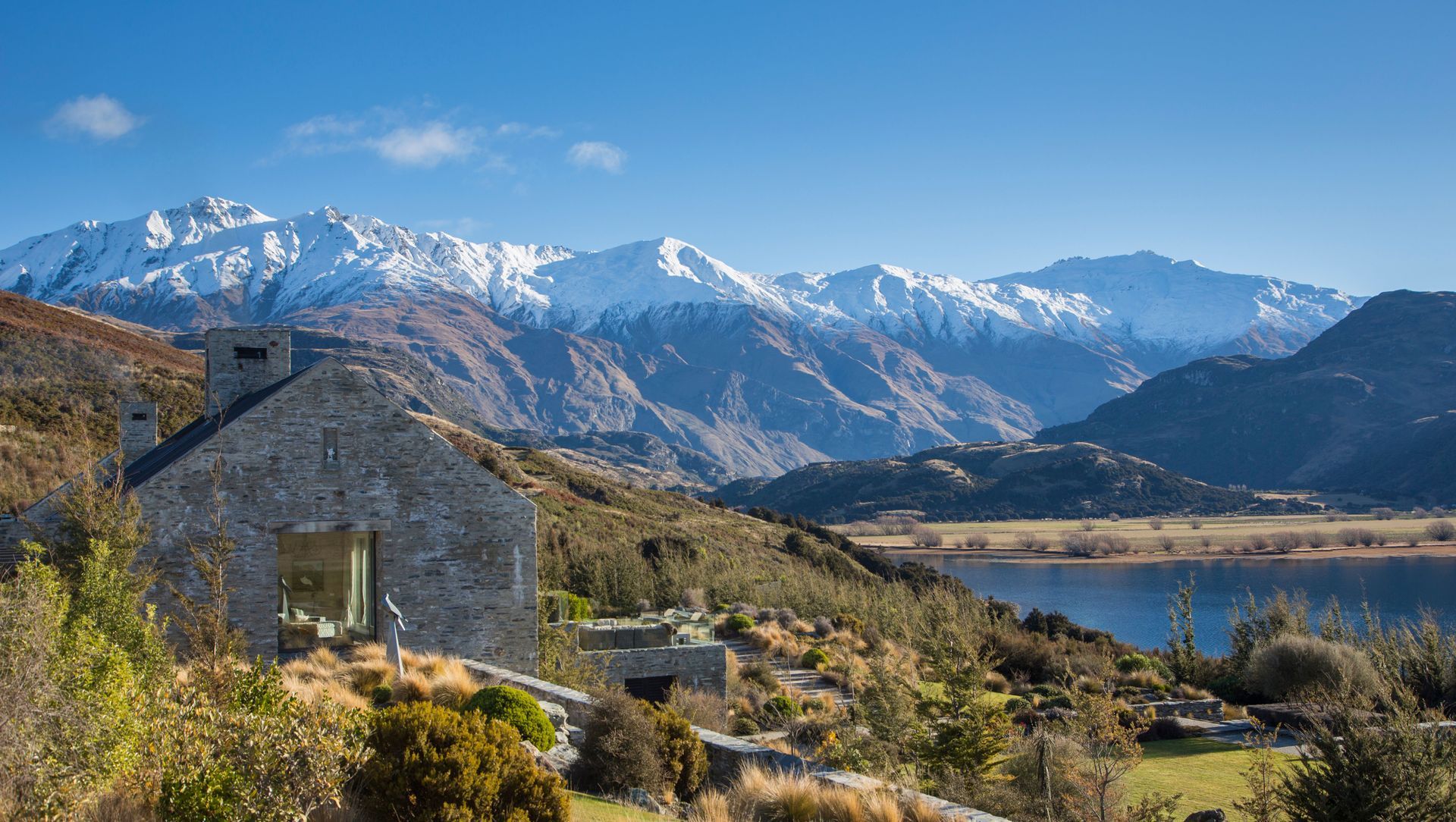 Piwakawaka, Wanaka | Sumich Chaplin Architects banner
