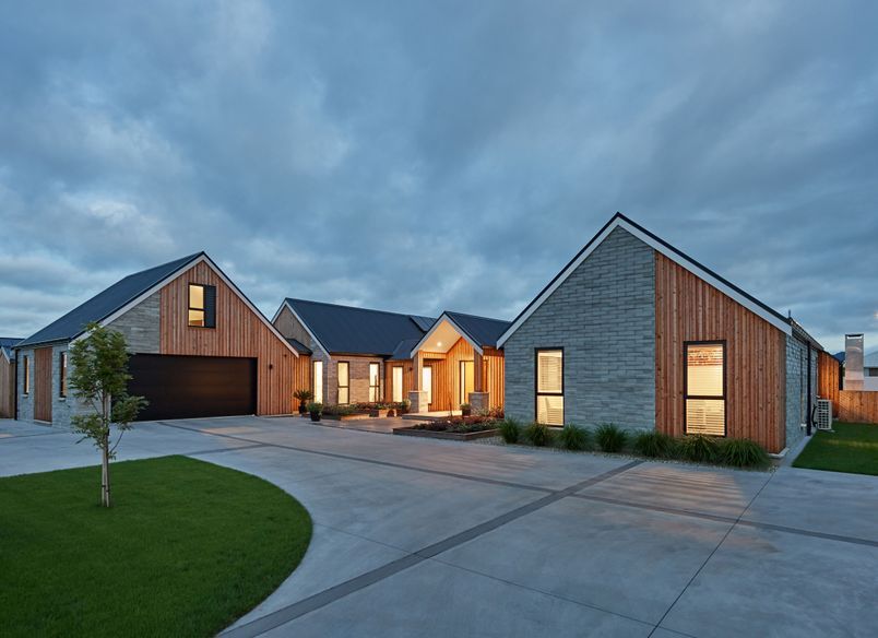 Pod and Link House