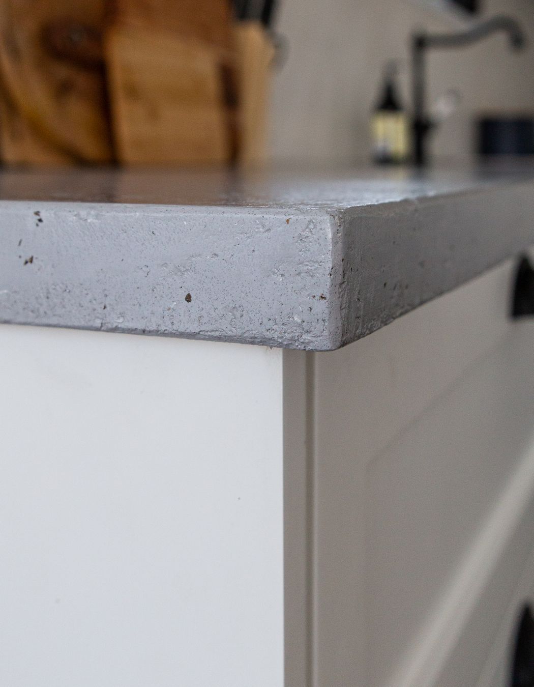 Polished plaster - concrete look benchtop