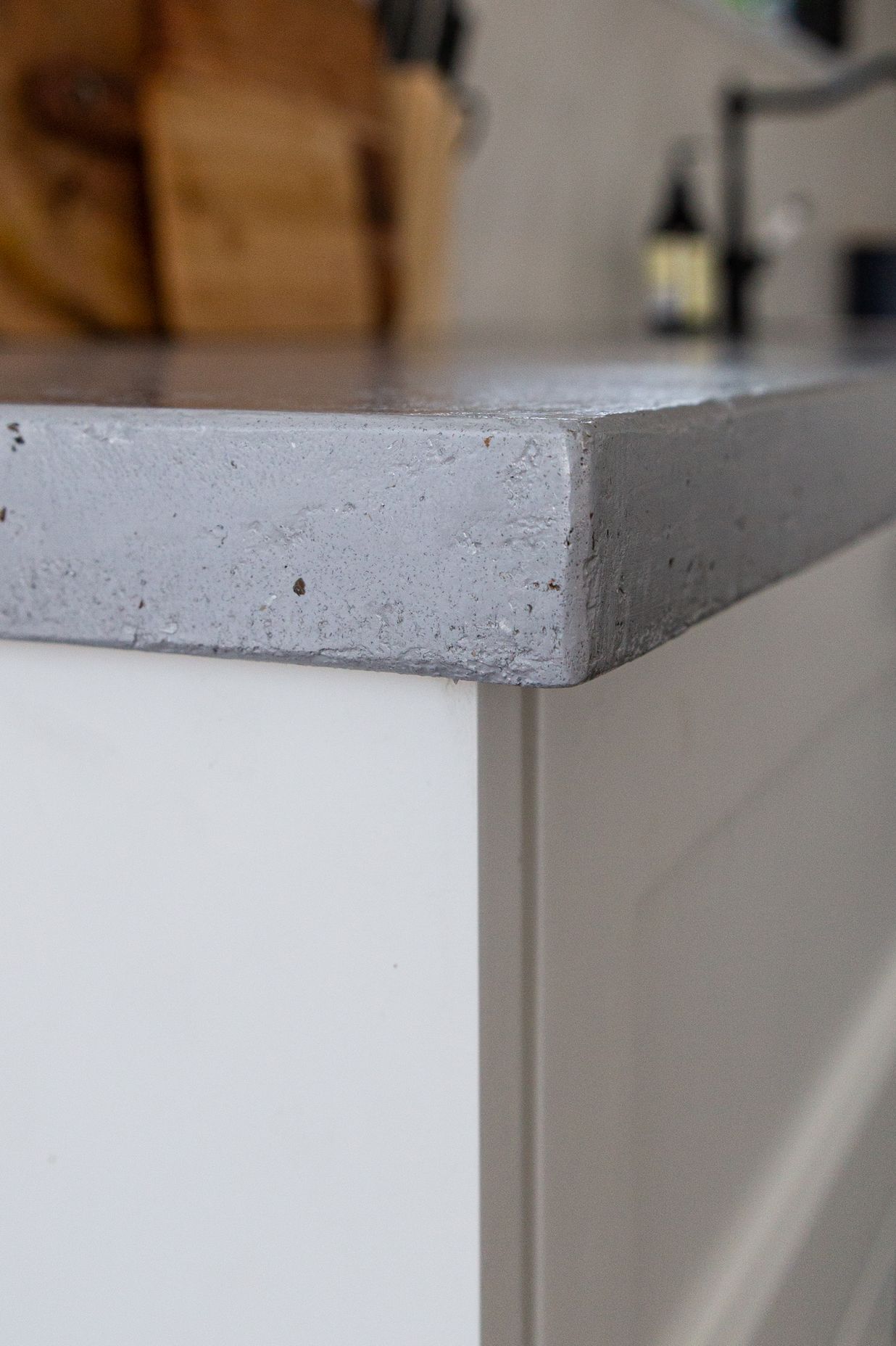 Polished plaster - concrete look benchtop