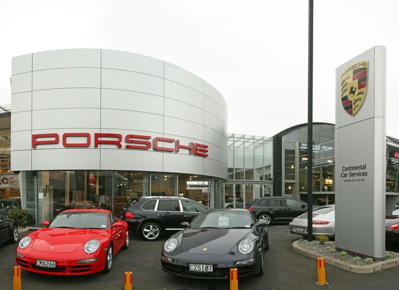 Porsche Showroom