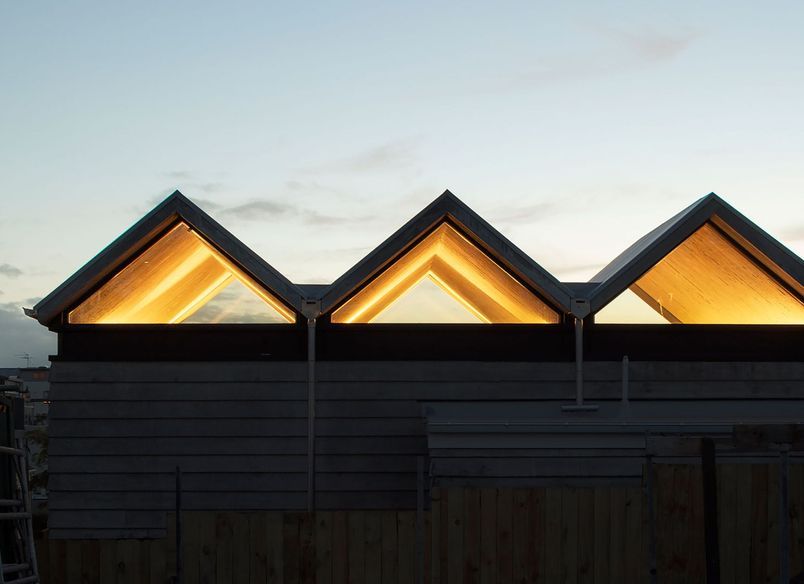 Poured Pleats: reviving the gable form