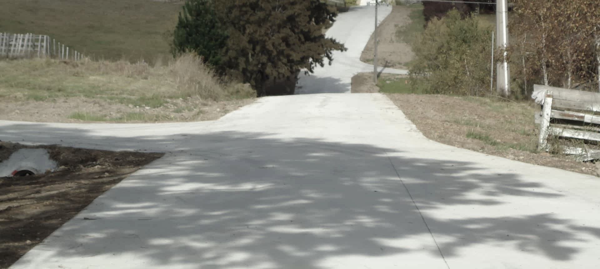 Private Road banner