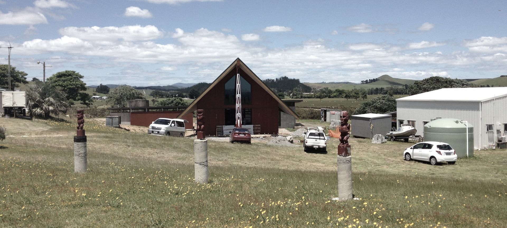 Kupe Waka Centre, Te Aurere banner