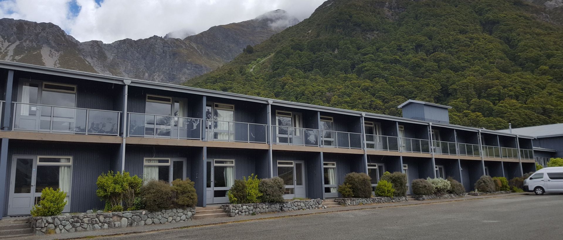 Supporting Image 2 for Provista Balustrade Systems