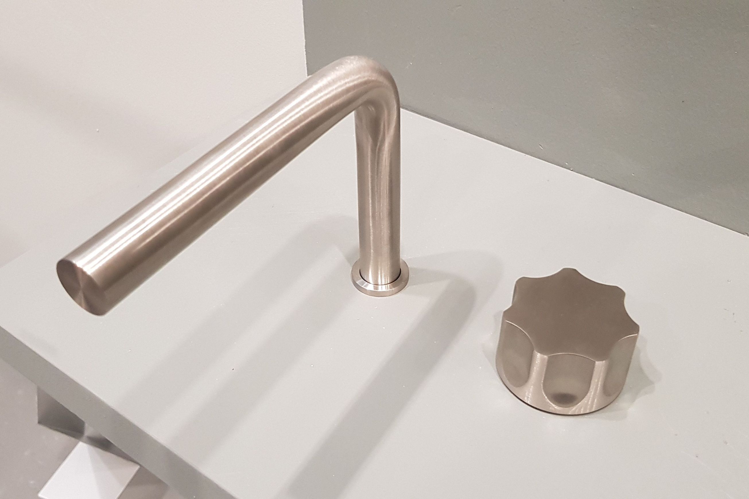 Levo Series by Quadro