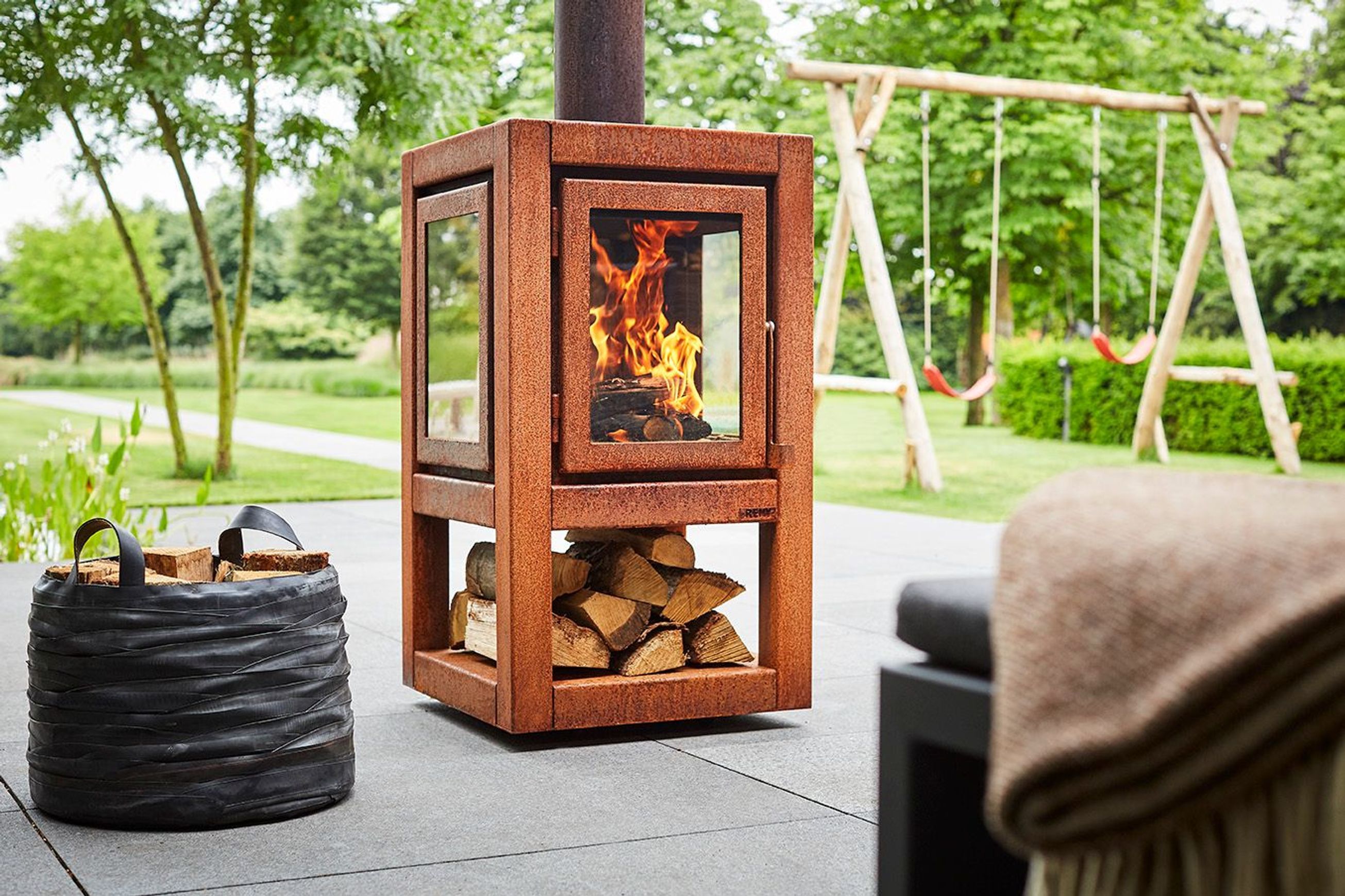 Quaruba by RB73 Outdoor Wood Stove